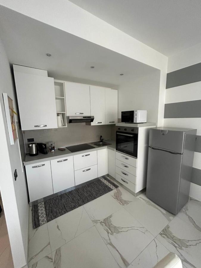 Apartamento Marconi67 Desenzano del Garda Exterior foto